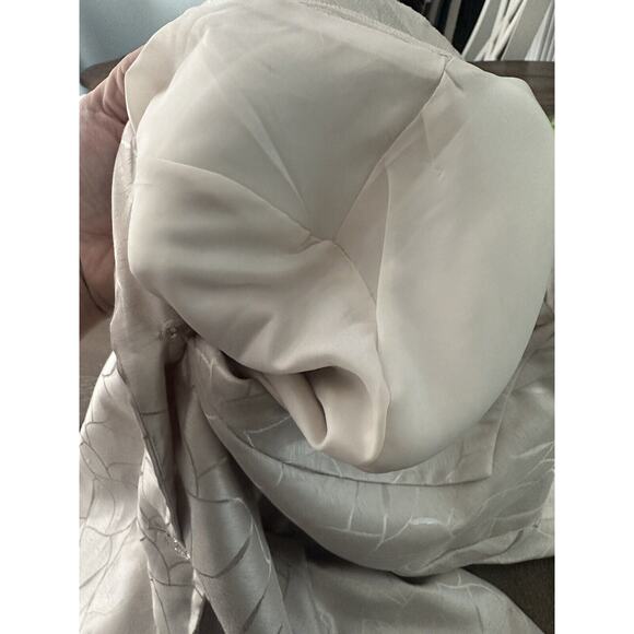 EUC Le Suit 2 Piece Blazer Skirt Set Light Gold Champagne Shimmer Design Size 10 - Picture 14 of 16